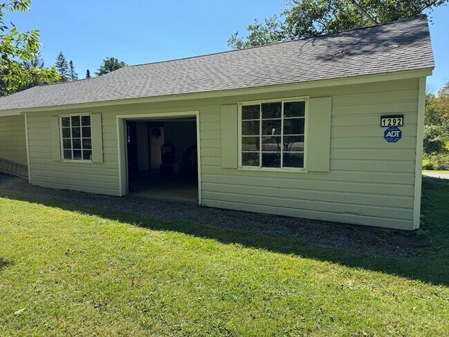 Building Photo - 1292 Lenox Rd