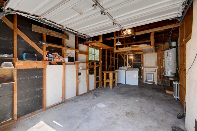 Building Photo - 3521 Smith Ave SE