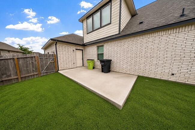 Building Photo - 16035 Kildeer Pt Dr