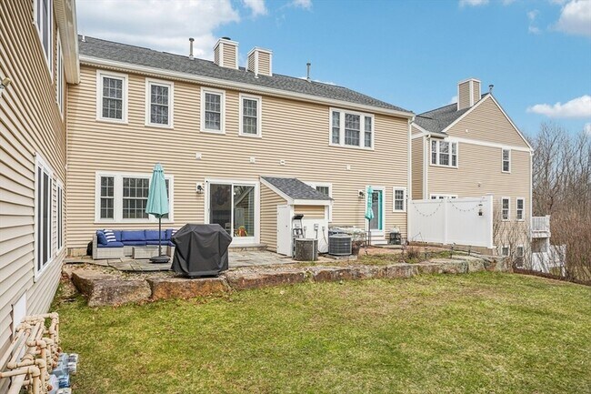 Building Photo - 257 Allerton Commons Ln