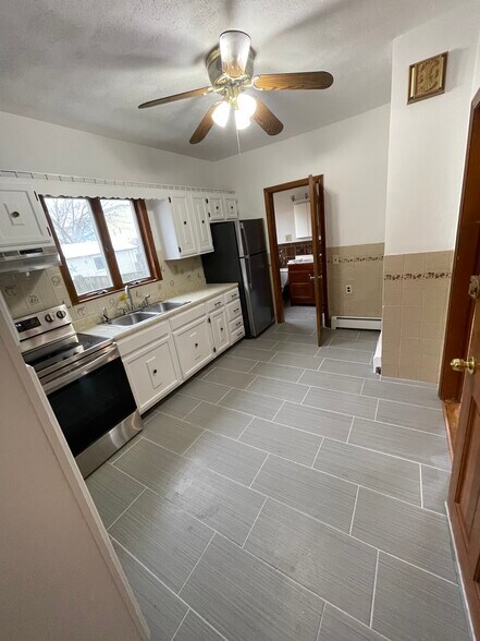 Building Photo - 13 Jacobs St