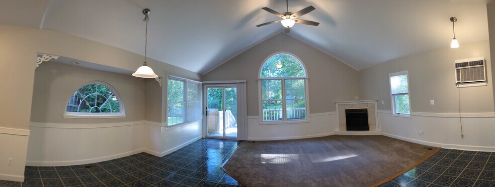 Building Photo - 11347 Ford Road