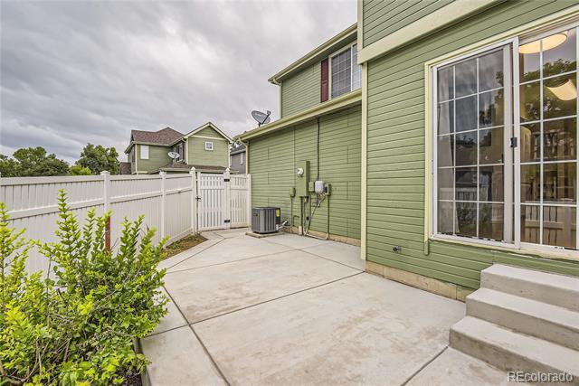 Building Photo - 1642 S Buckley Way