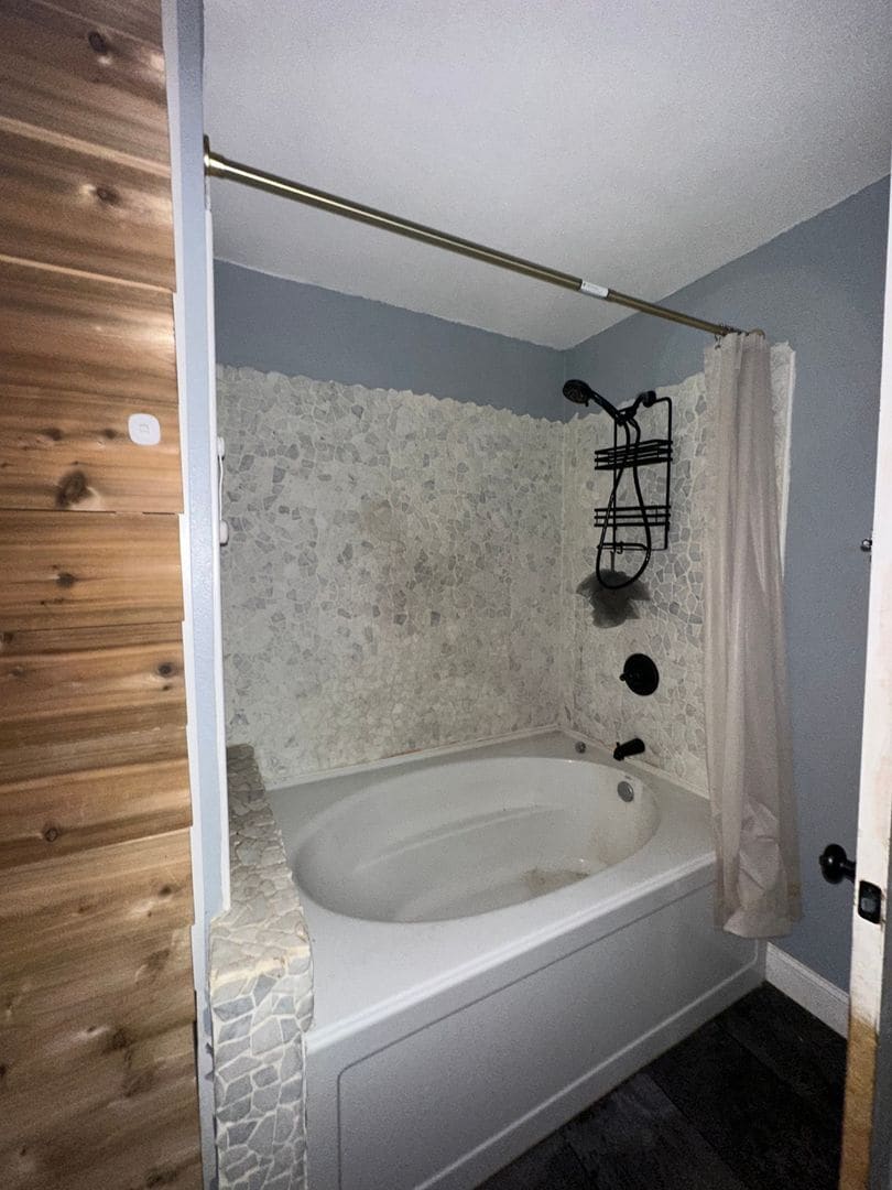 Building Photo - 3301 Thunderbird Ln