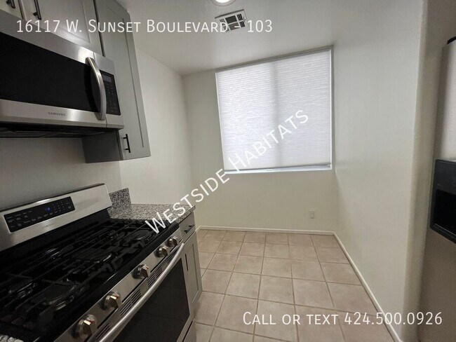 Building Photo - 16117 W Sunset Blvd