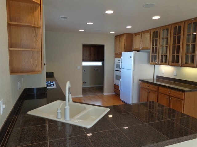 Building Photo - 18763 E 51st Ave