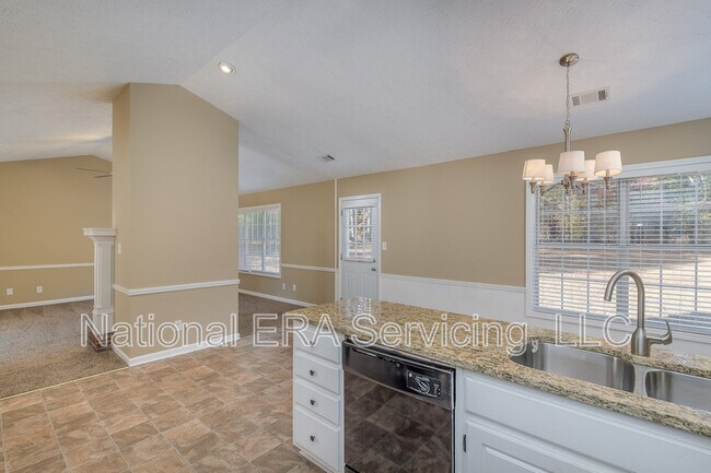 Building Photo - 35 Oak Ridge Ct