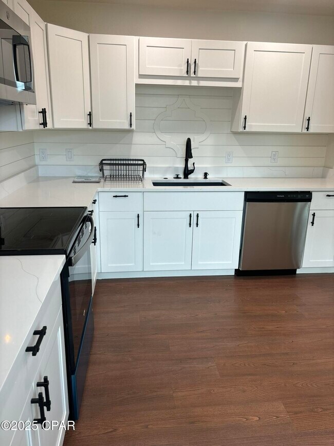 Building Photo - 2809 Lagoon Knoll Dr