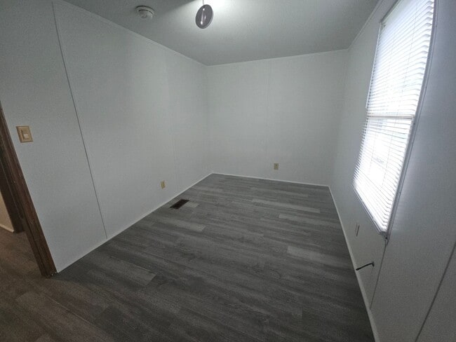 Building Photo - Pace Park