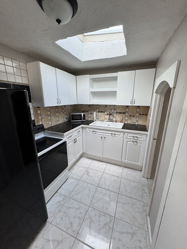 Building Photo - 3999 Conway Blvd