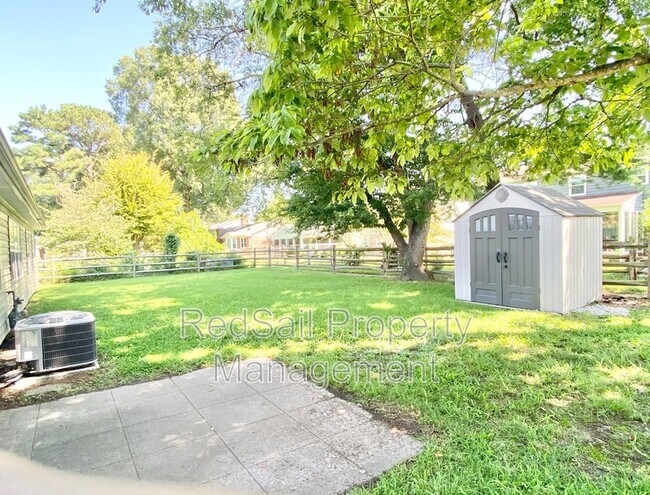 Building Photo - 1028 Anderson Way