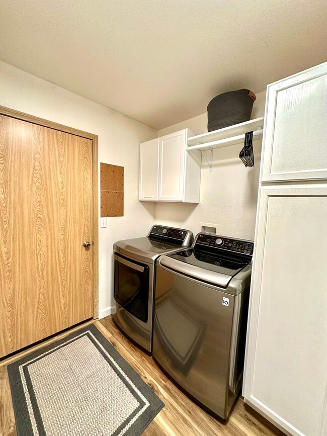 Building Photo - FURNISHED SOLDOTNA RANCH