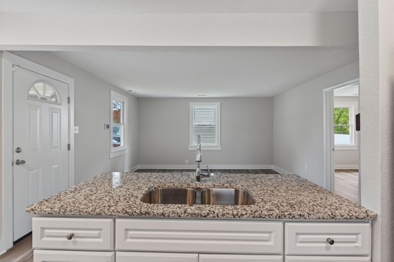 Building Photo - 3517 Brighton St