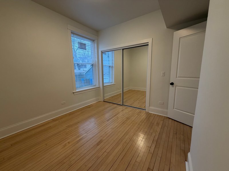 Building Photo - 3414 W Schubert Ave