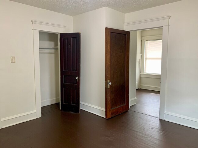 Building Photo - 201 Broad Ave NW