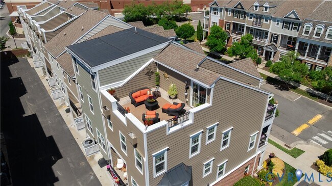 Building Photo - 3921 Liesfeld Pl