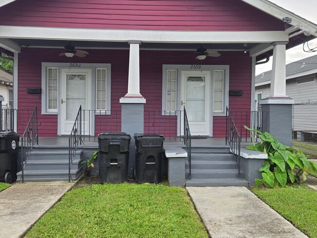 Building Photo - 2650 Gladiolus St