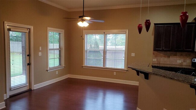 Building Photo - 3718 Weston Pl