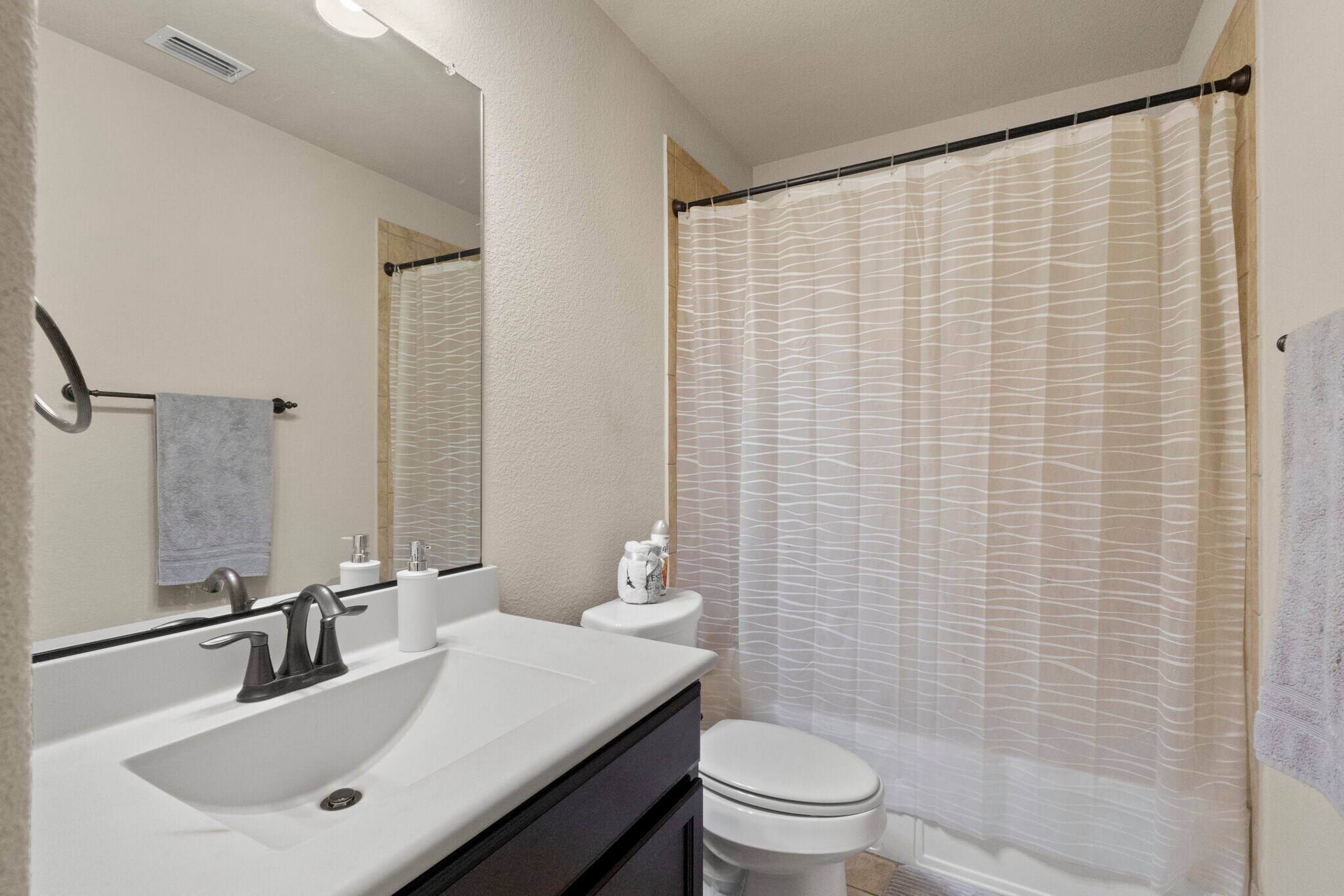 Building Photo - 617 Wounded Knee Dr