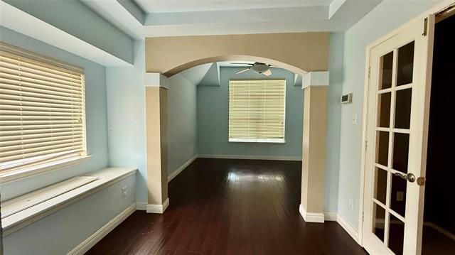 Building Photo - 1256 Logan Dr