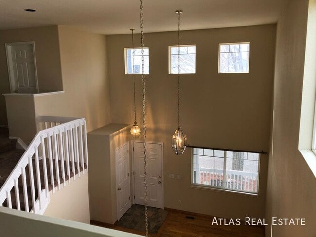 Building Photo - 1316 S Alton Ct