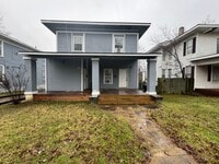Building Photo - Two Bedroom Highland Apartment