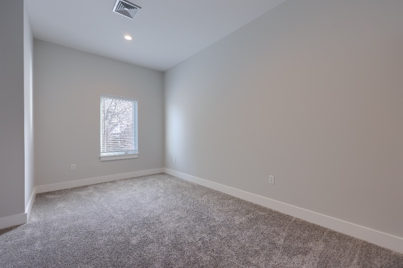 Building Photo - 117 W Main St