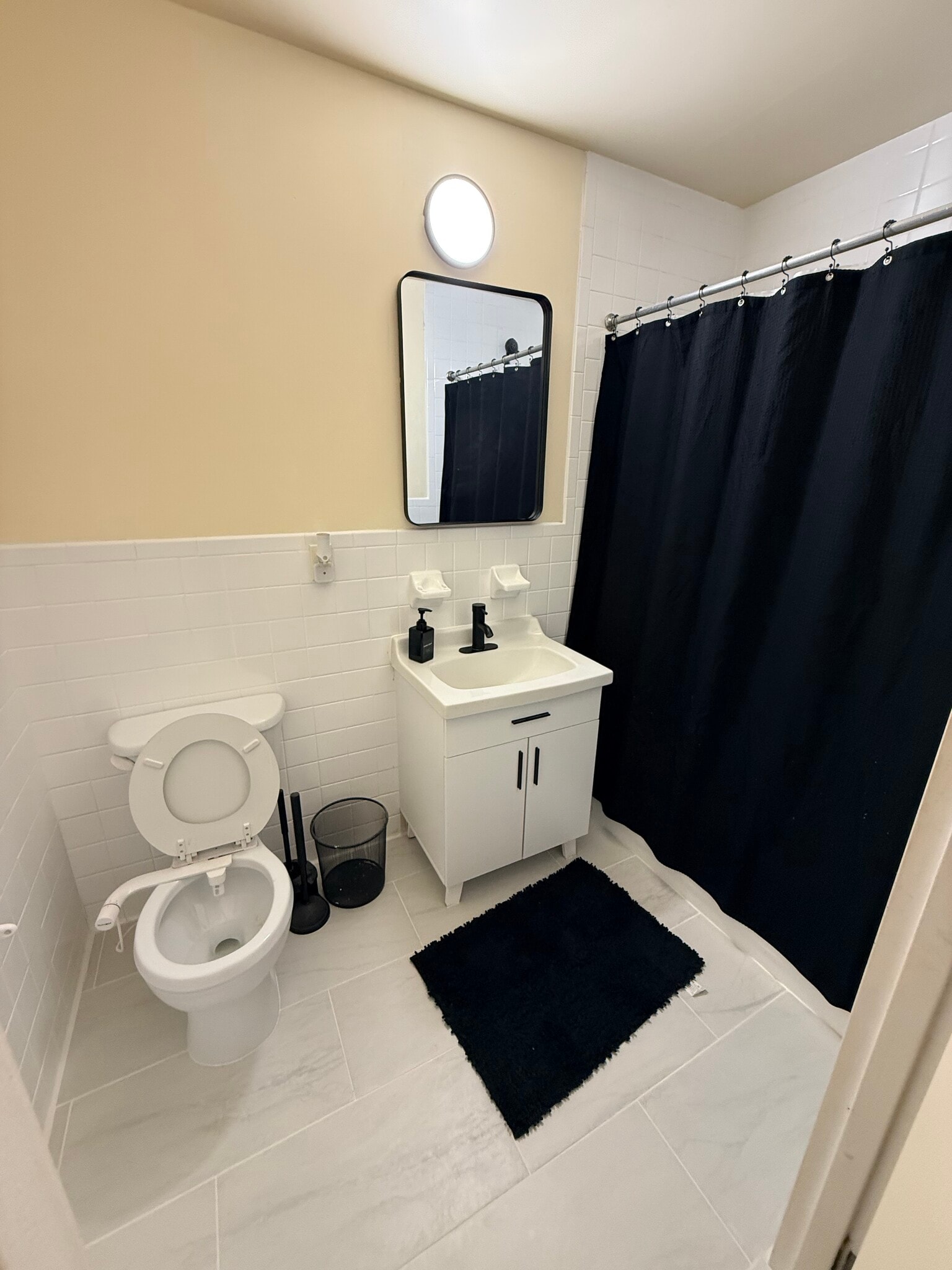 Building Photo - 295 Throop Ave