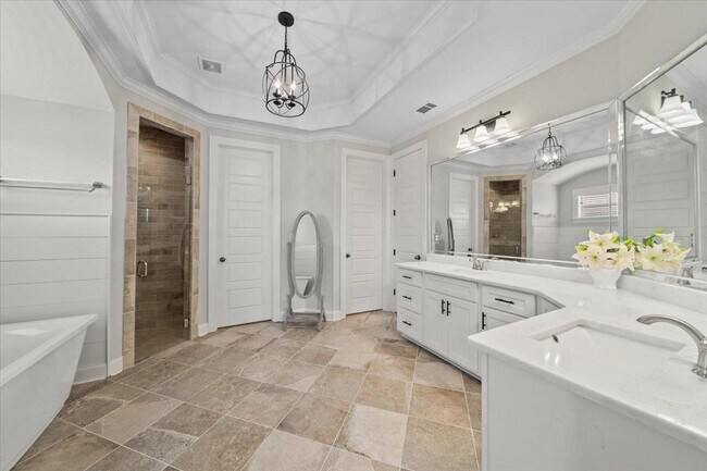 Building Photo - 4741 Carousel Ln