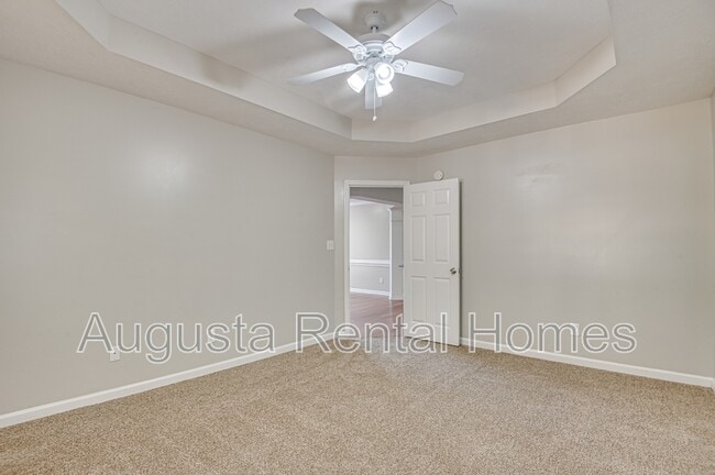 Building Photo - 2051 Sylvan Lake Dr