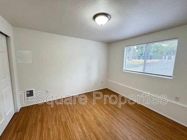 Building Photo - 2720 204th St SW