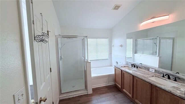 Building Photo - 31205 Bridgegate Dr