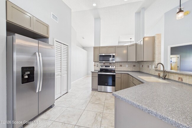 Building Photo - 1914 Jacques Dr