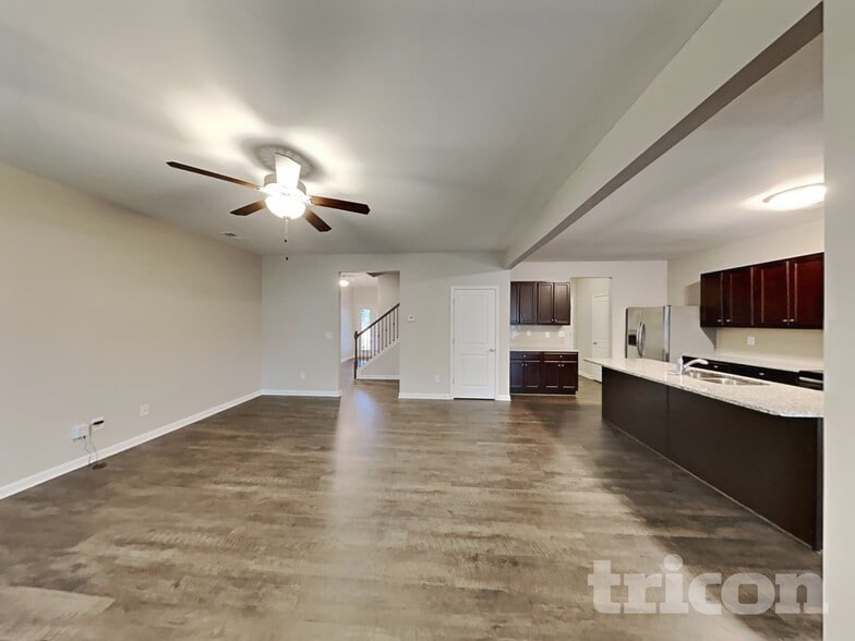 Building Photo - 147 Southwind Ln