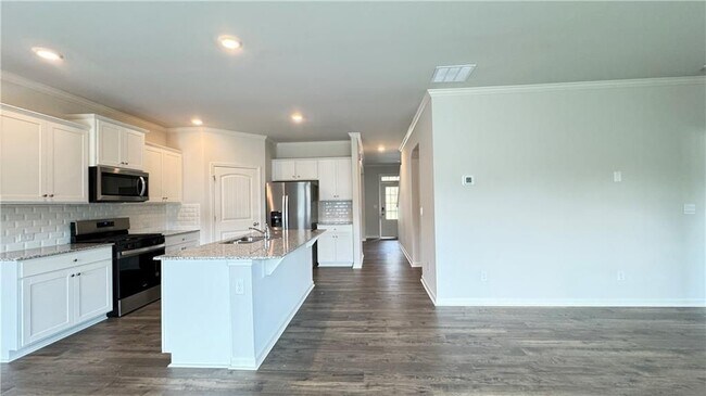 Building Photo - 841 HighGrove Wy