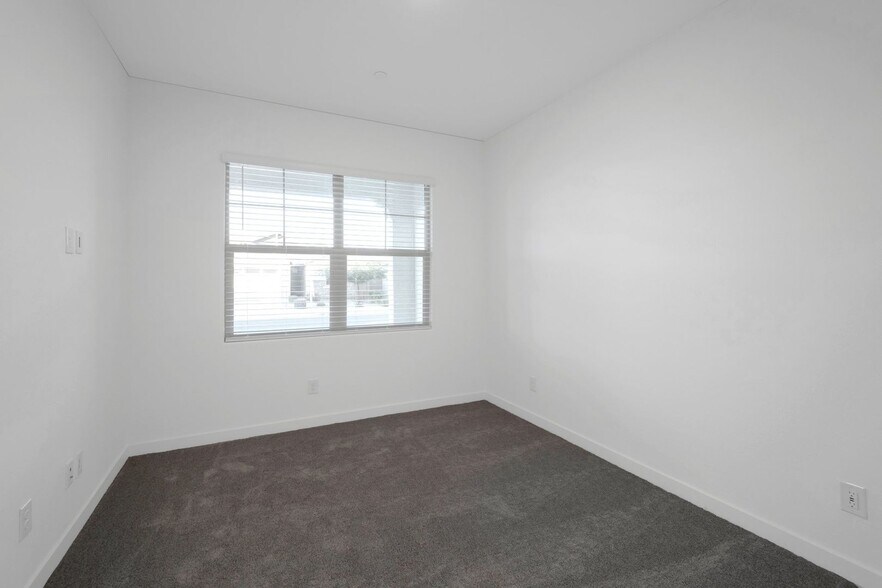 Building Photo - 4078 E Pinto Dr