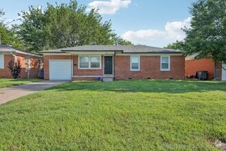 Building Photo - 9115 E Latimer Pl