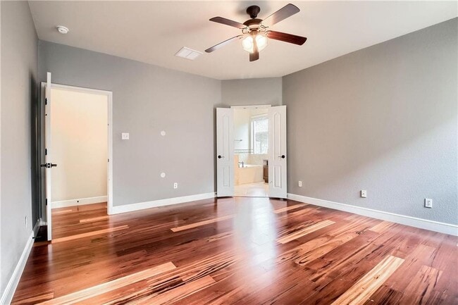 Building Photo - 7913 Menler Dr
