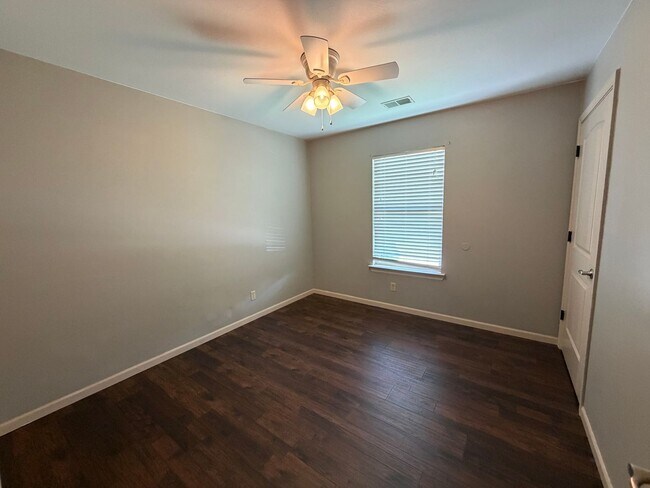 Building Photo - 16258 Hailey Ln
