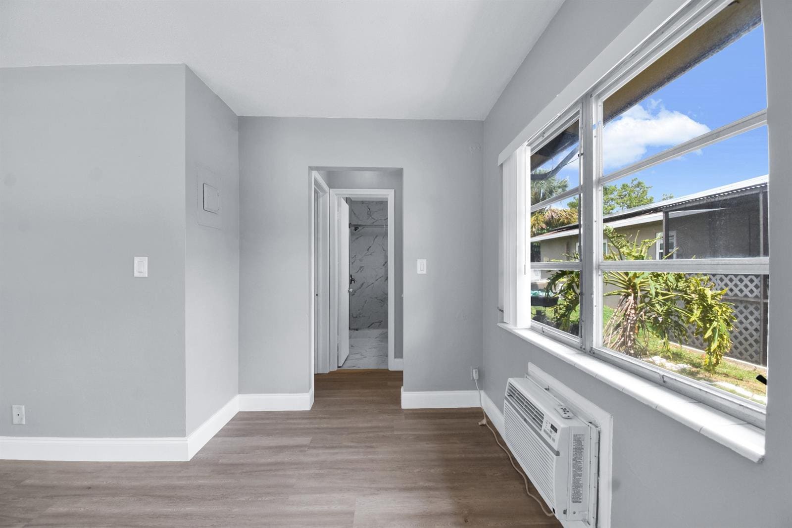 Building Photo - 4751 NE 21st Ter