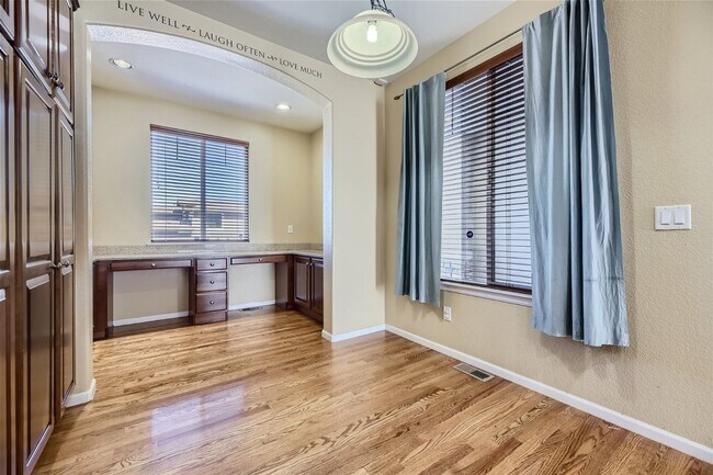 Building Photo - 4 Bedroom Single Family Home For Rent in Highlands Ranch