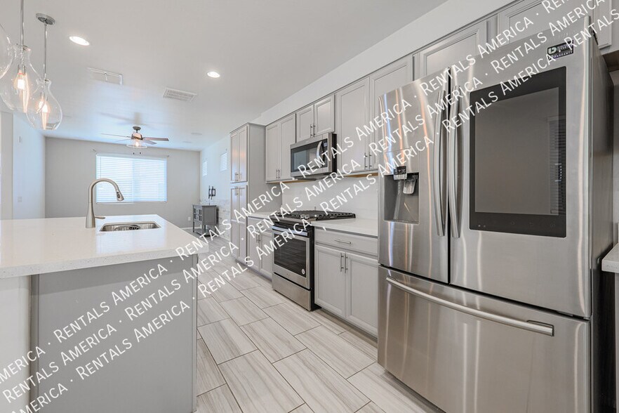 Building Photo - 7090 W Jasper Dr