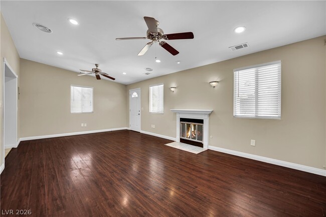 Building Photo - 756 Charwood Cir