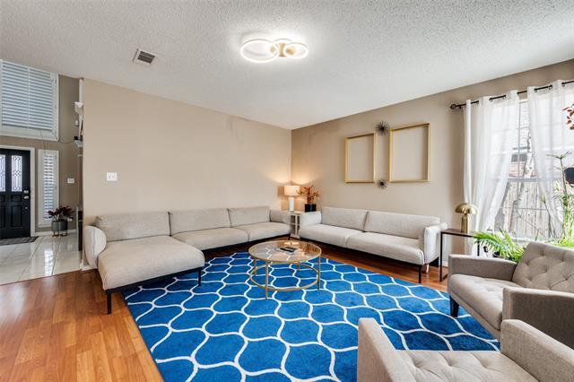 Building Photo - 2106 Hunter Pl Ln