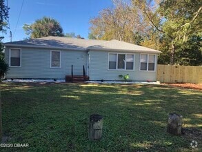 Building Photo - 294 Roosevelt Dr