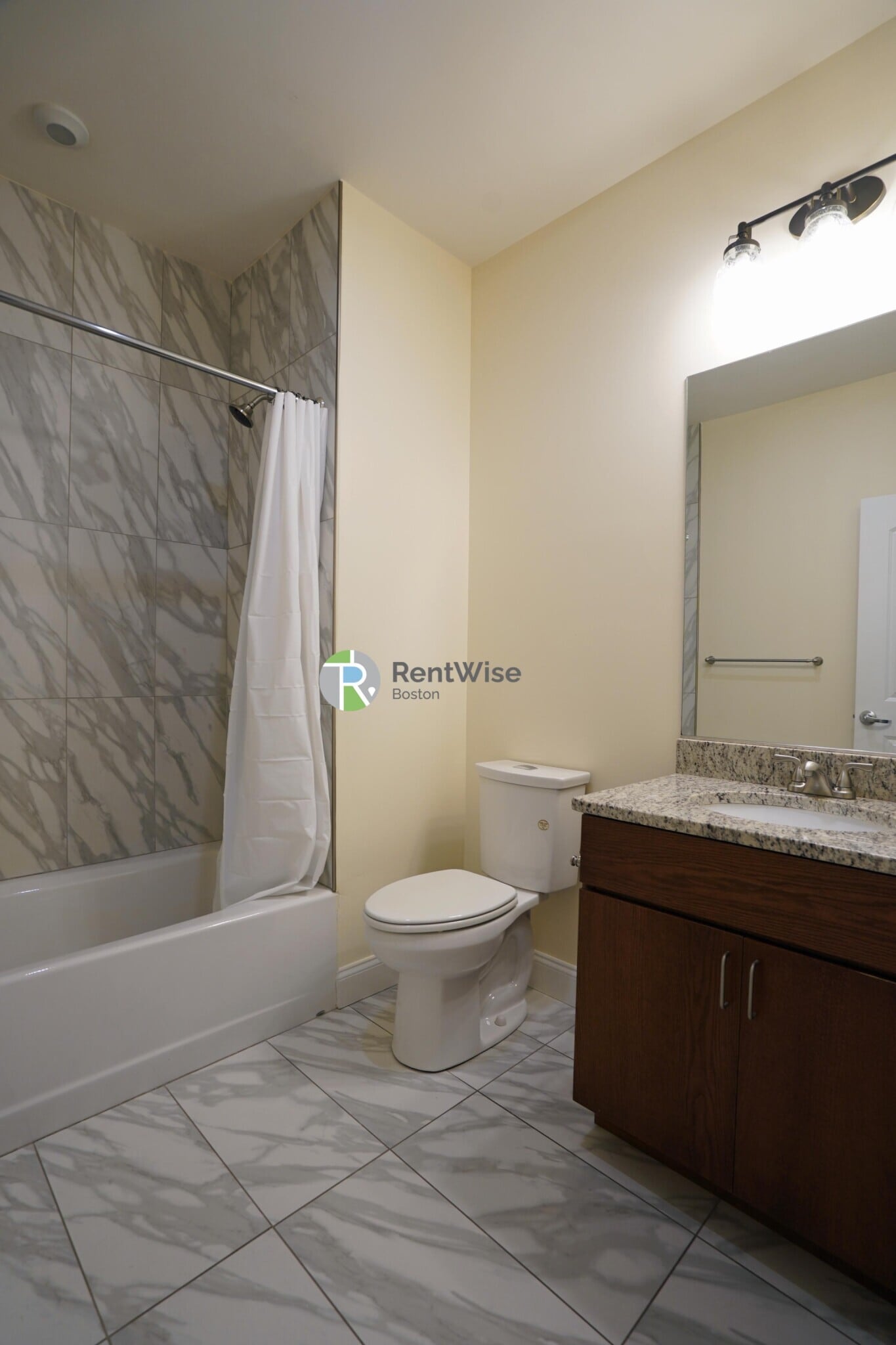 Building Photo - 315 Broadway