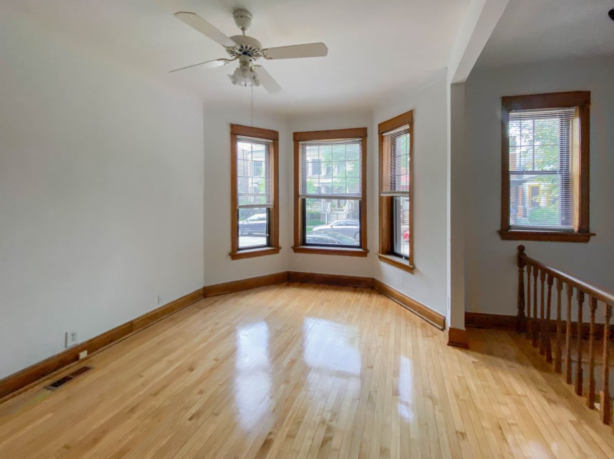 Building Photo - 3637 N Paulina St