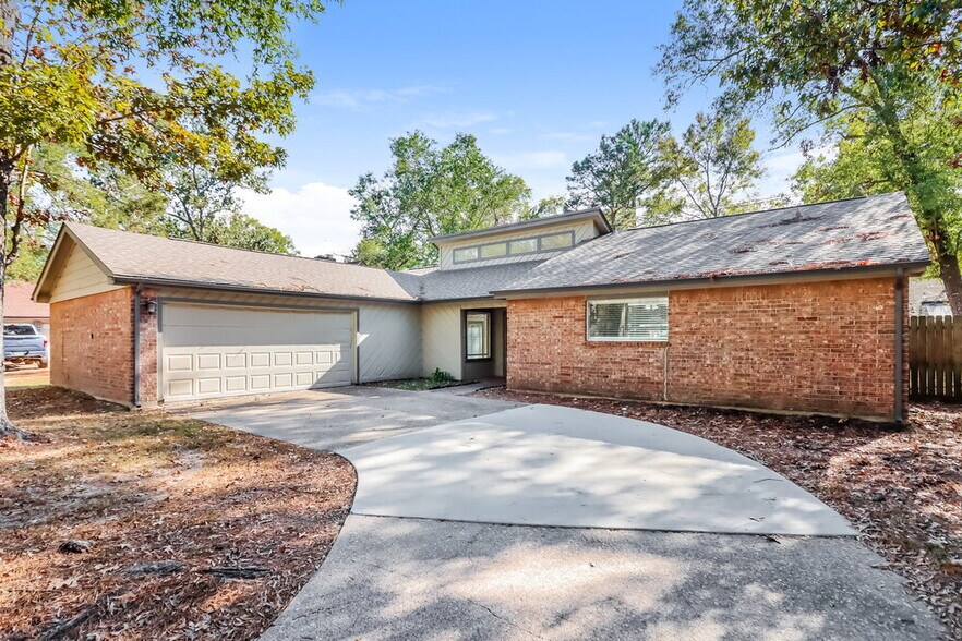 Building Photo - 707 Nautilus St