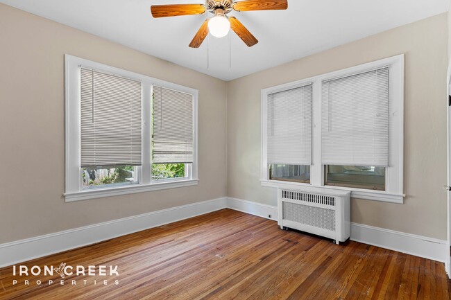 Building Photo - Charming Craftsman Home with Modern Conven...