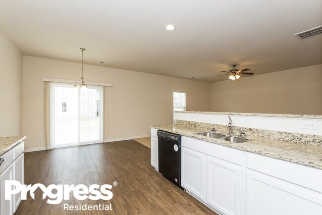 Building Photo - 2116 Boulder Ct